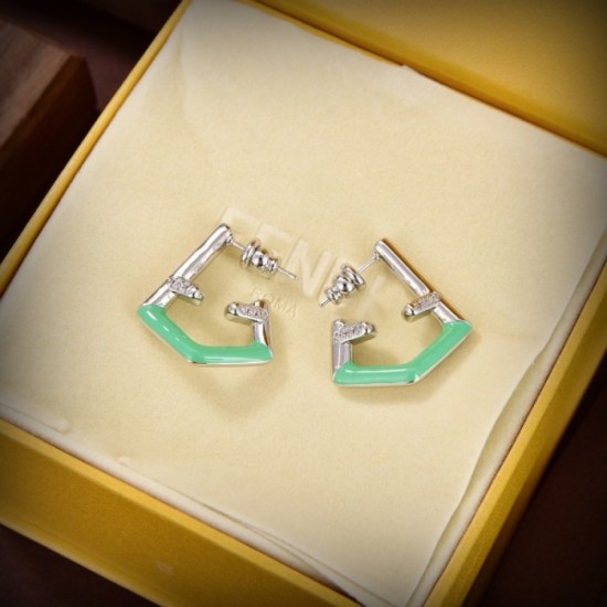 Hard-to-find items sold out in Japan Earrings 2023SS FENDI Fendi Hard-to-find items sold out in Japan Earrings 2023SS FENDI Fendi